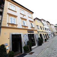 Ljubljana – Lesar Hotel Angel (B&B)