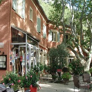 Gigondas – Les Florets (dinner, B&B) Gigondas – Les Florets (dinner, B&B)