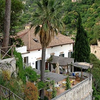 Amalfi – Villa Annalara: (B&B) Amalfi – Villa Annalara: (B&B)