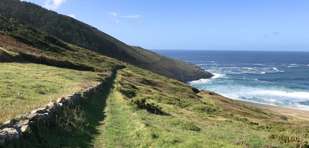 An inviting path between Lires and Cape Finisterre