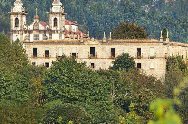 Santa Maria do Bouro – Pousada Mosteiro de Amares (B&B)