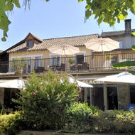 Beaulieu-sur-Dordogne – Hôtel Les Flots Bleus (B&B) Beaulieu-sur-Dordogne – Hôtel Les Flots Bleus (B&B)