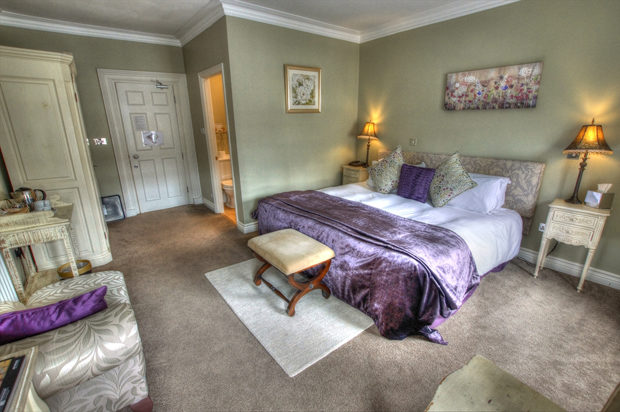 Dunster – Dunster Castle Hotel (B&B)