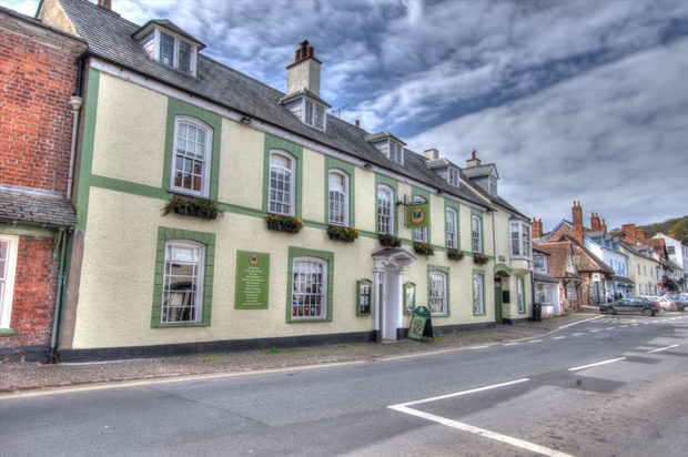 Dunster – Dunster Castle Hotel (B&B)