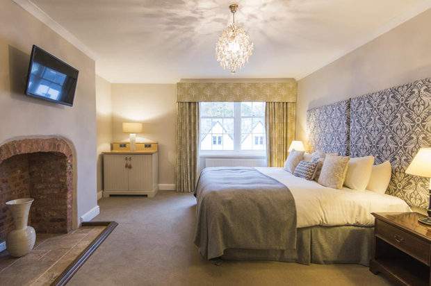 Dunster – Luttrell Arms Hotel (B&B)