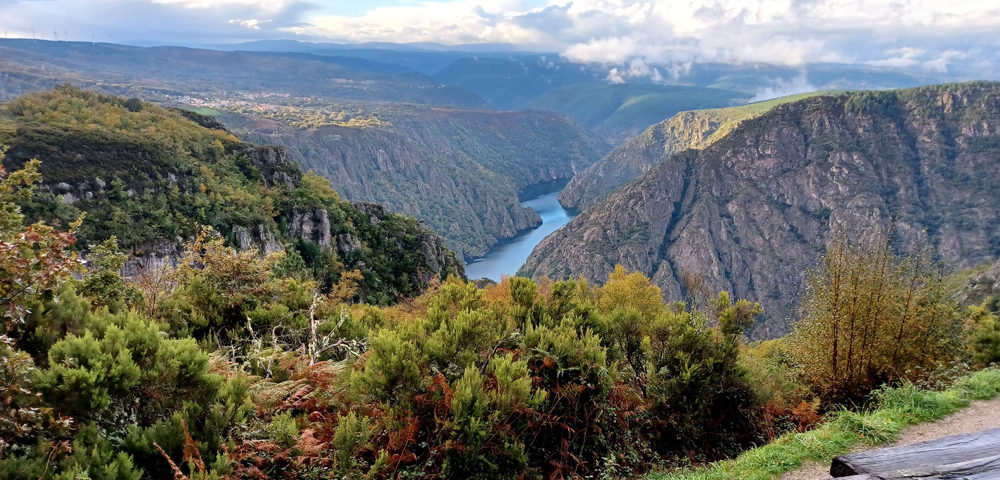 The stunning gorge of the river Sil