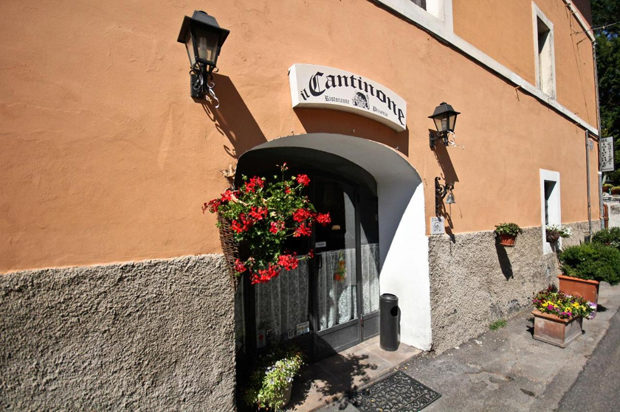 Castelnuovo di Farfa – Il Cantinone Rooms (B&B)