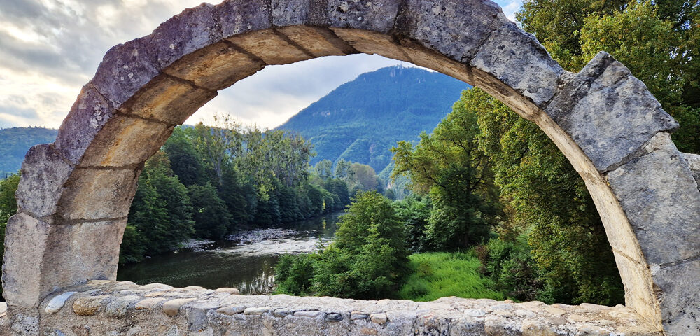 On the bridge at Ispagnac