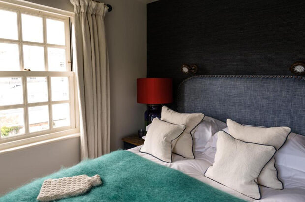 Cheltenham – No 38 The Park (B&B)