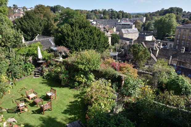 Bradford-on-Avon – The Priory Steps (B&B)