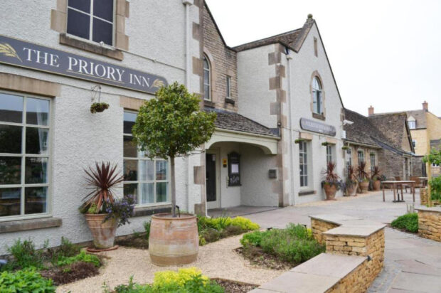Tetbury – Priory Inn (B&B)