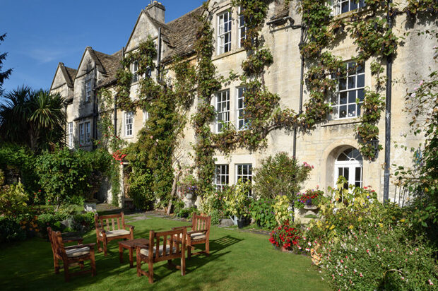 Bradford-on-Avon – The Priory Steps (B&B)