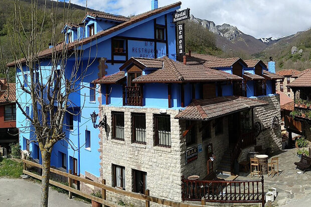 Espinama – Hostal Remona (dinner, B&B)