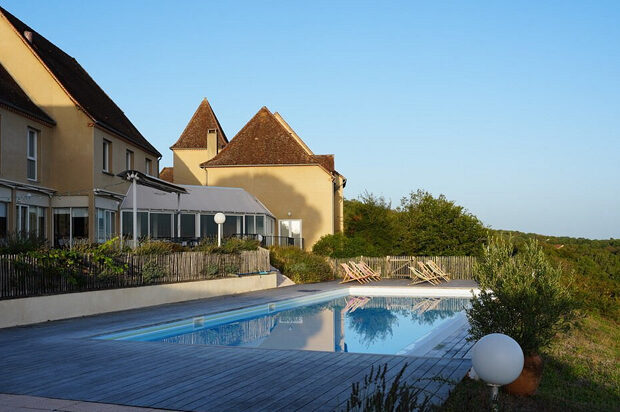 Loubressac – Le Relais de Castelnau (dinner, B&B) Loubressac – Le Relais de Castelnau (dinner, B&B)