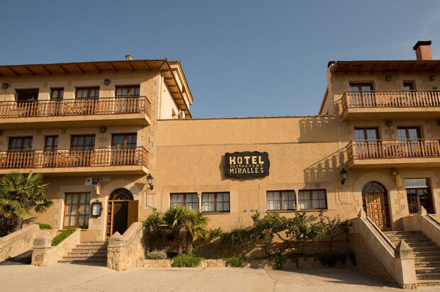 Horta de Sant Joan – Hotel Miralles (B&B) Horta de Sant Joan – Hotel Miralles (B&B)