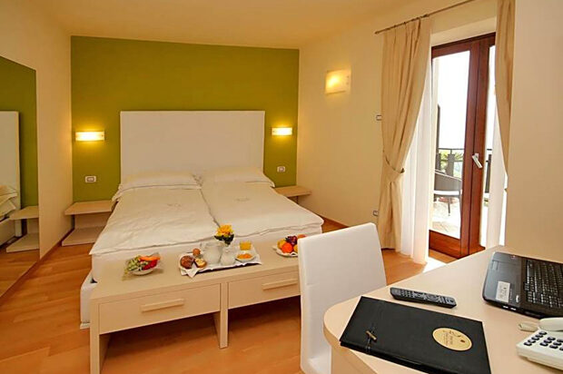 Vesio – Hotel Sole la Fenice (B&B)