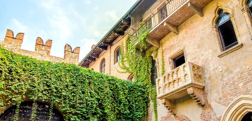 Add a visit to Verona - Juliet's balcony